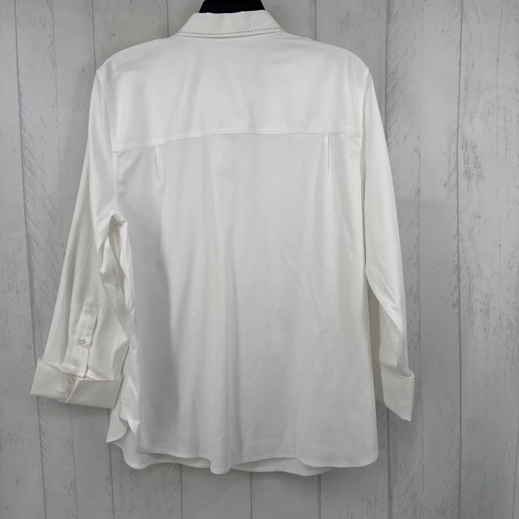 R79 XL button down l/s top