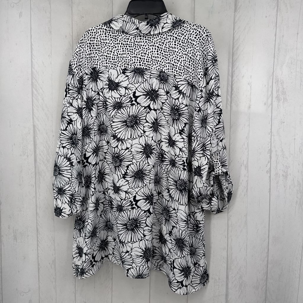 XL flo print button down tab slv top