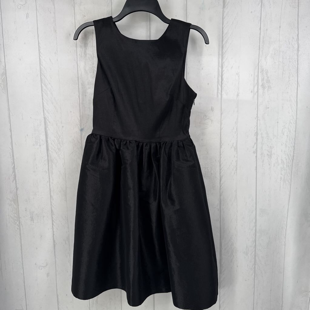 4 slvls back bow dress