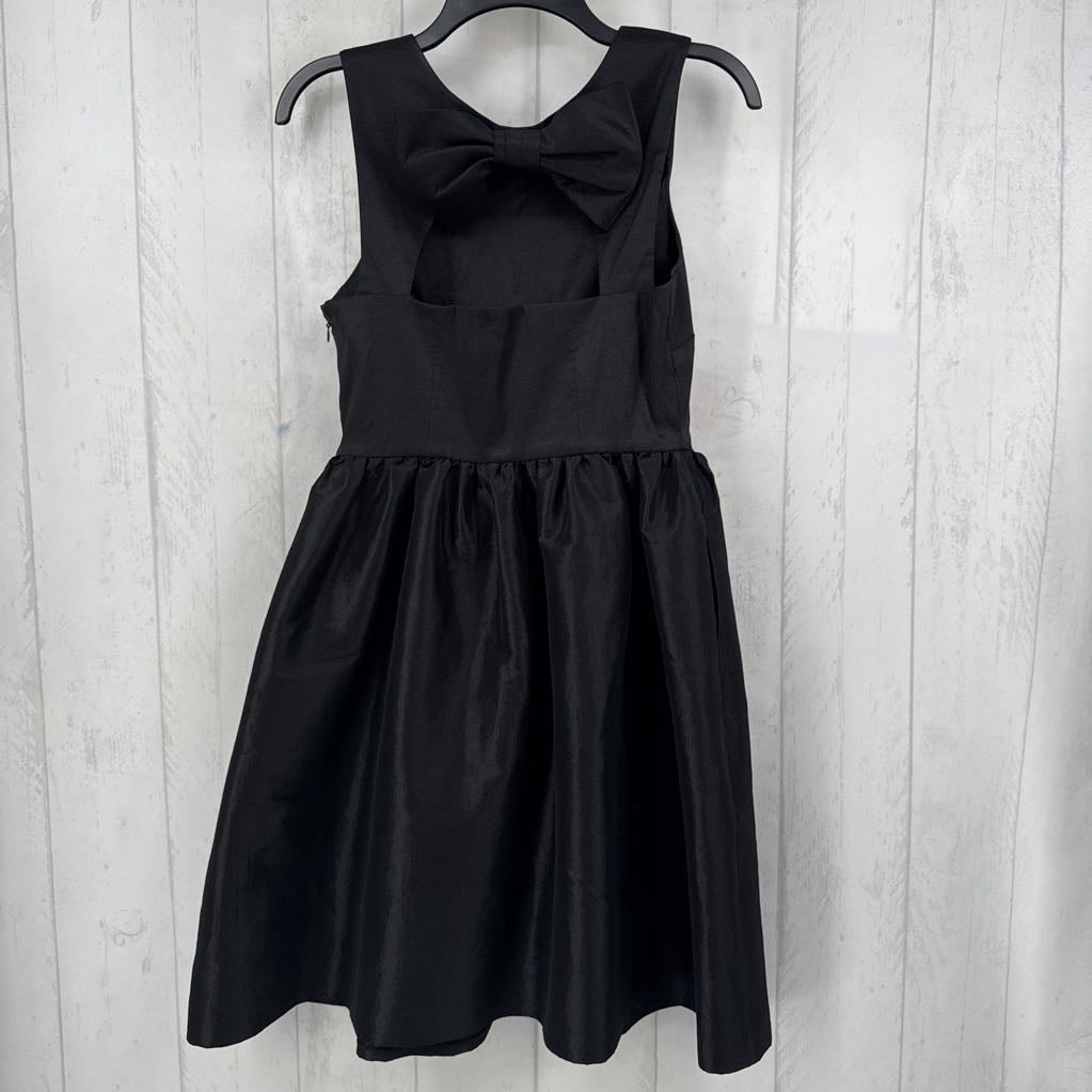 4 slvls back bow dress