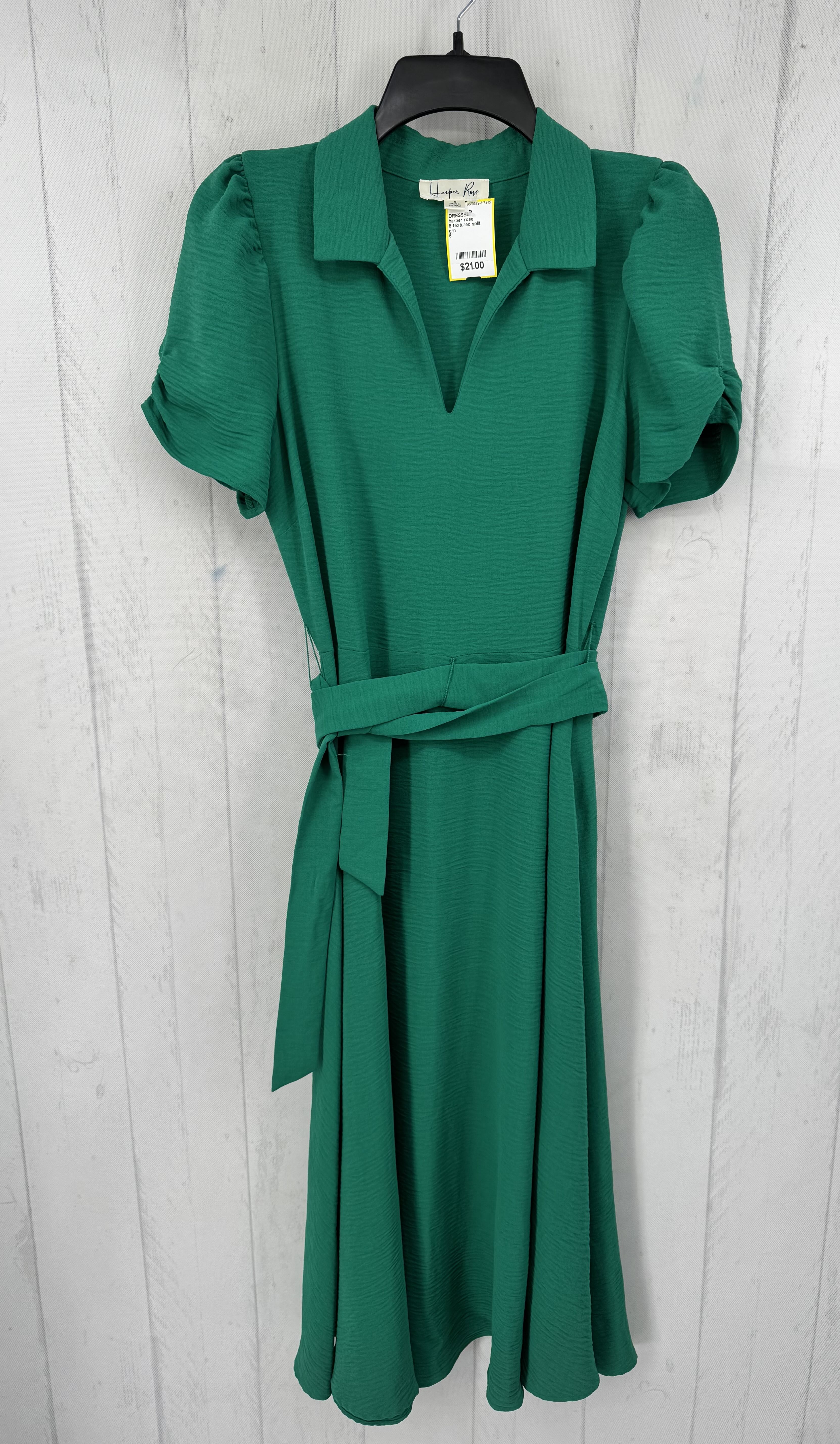 6 textured split neck s/s belted dress