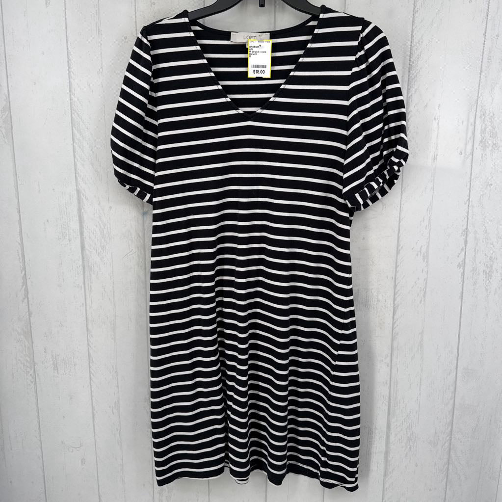 M striped v-neck s/s dress