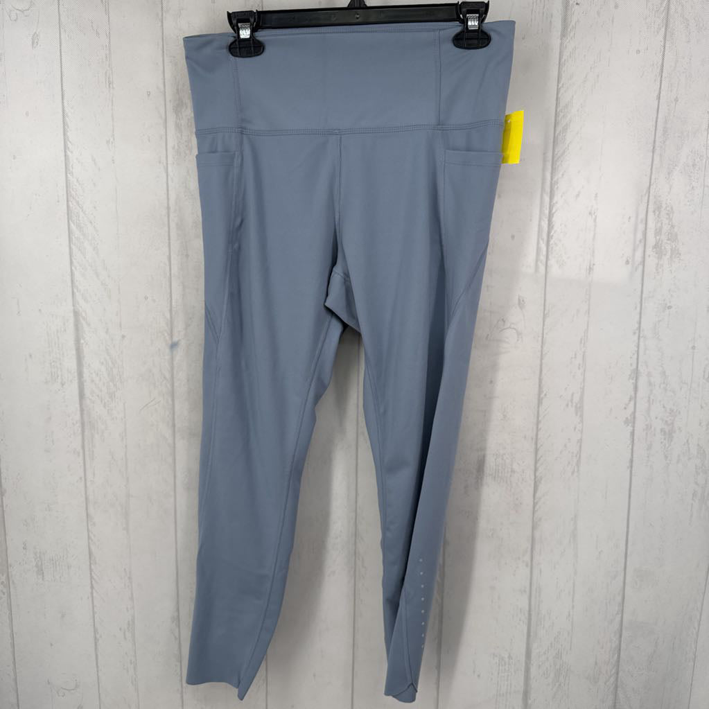 L hi-rise leggings