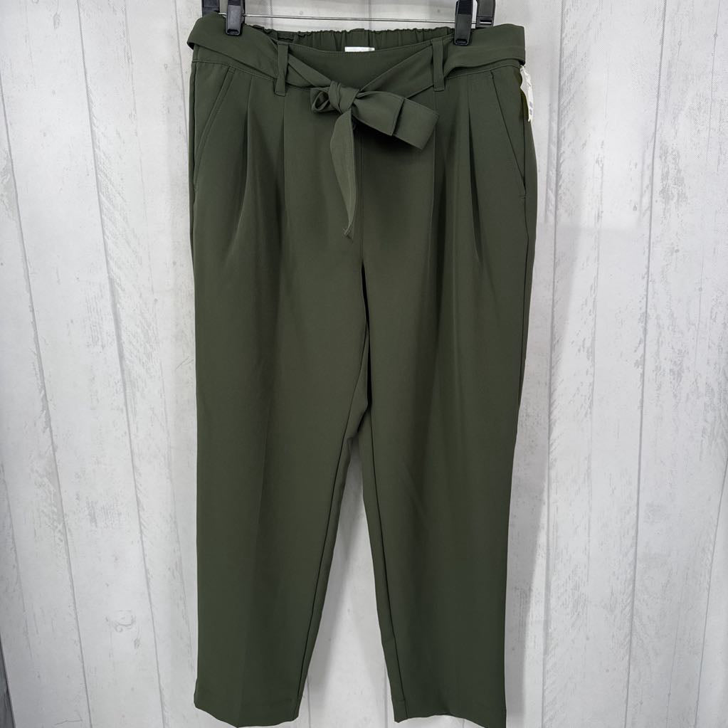 M hi-rise tapered leg pant