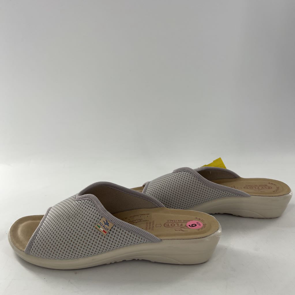 9 mesh open toe mules
