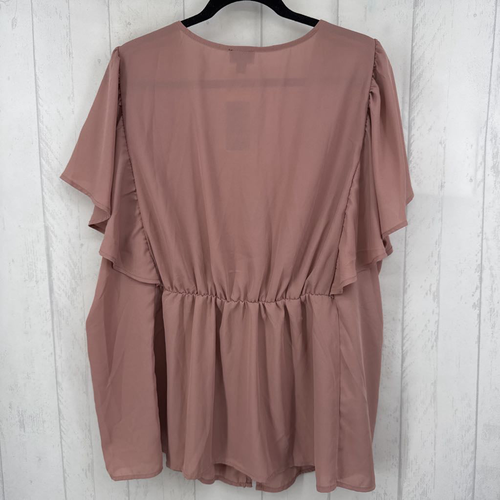 R42 3X button down flutter slv top