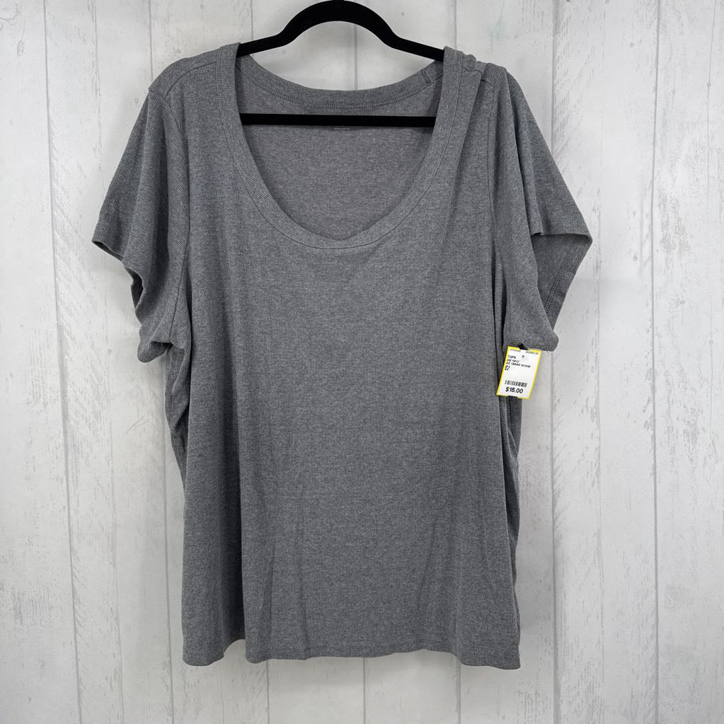 4X ribbed scoop neck s/s top