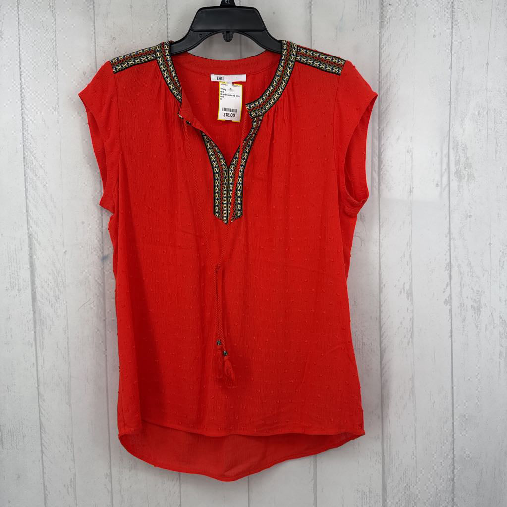 S embroidered trim tassel tie cap slv top