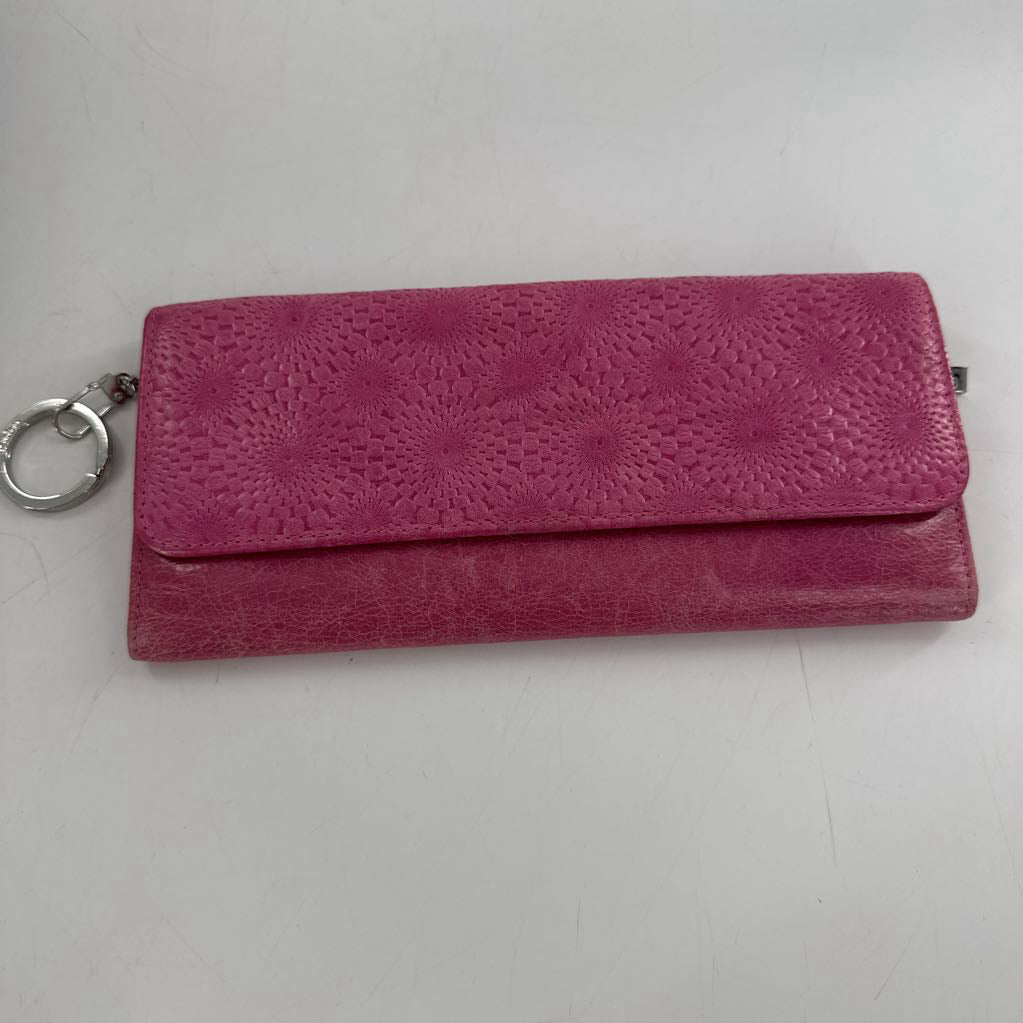 tri-fold wallet