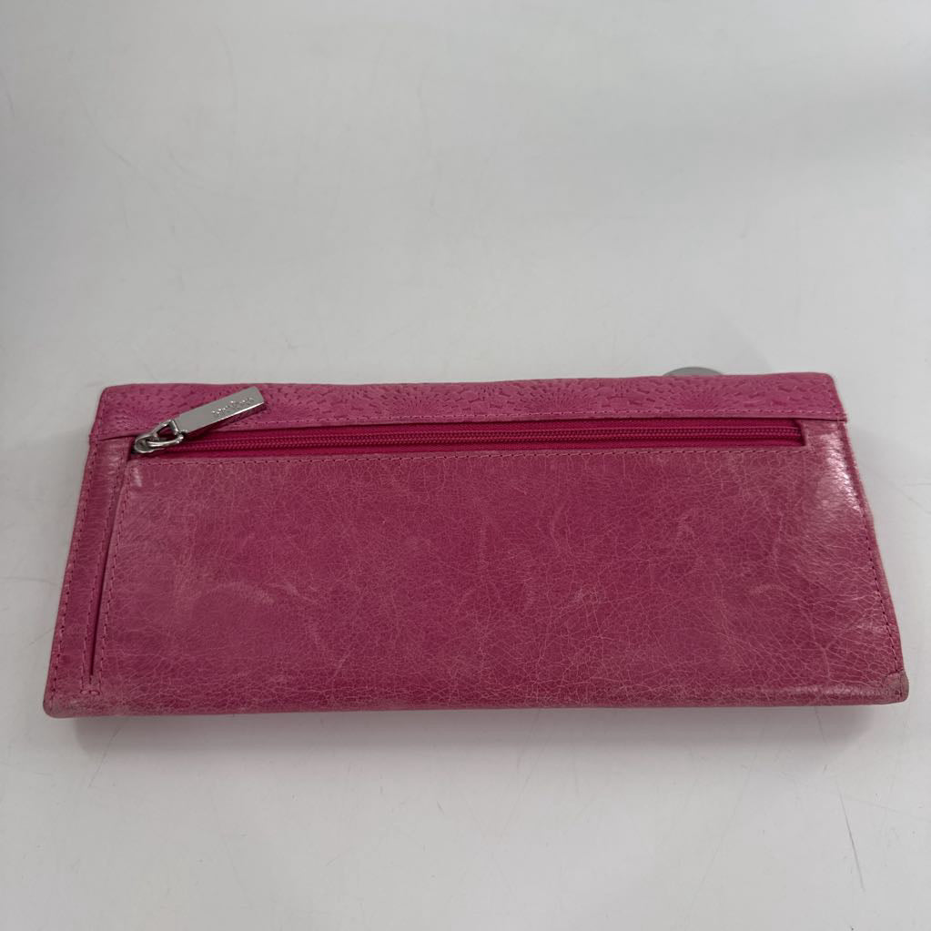 tri-fold wallet
