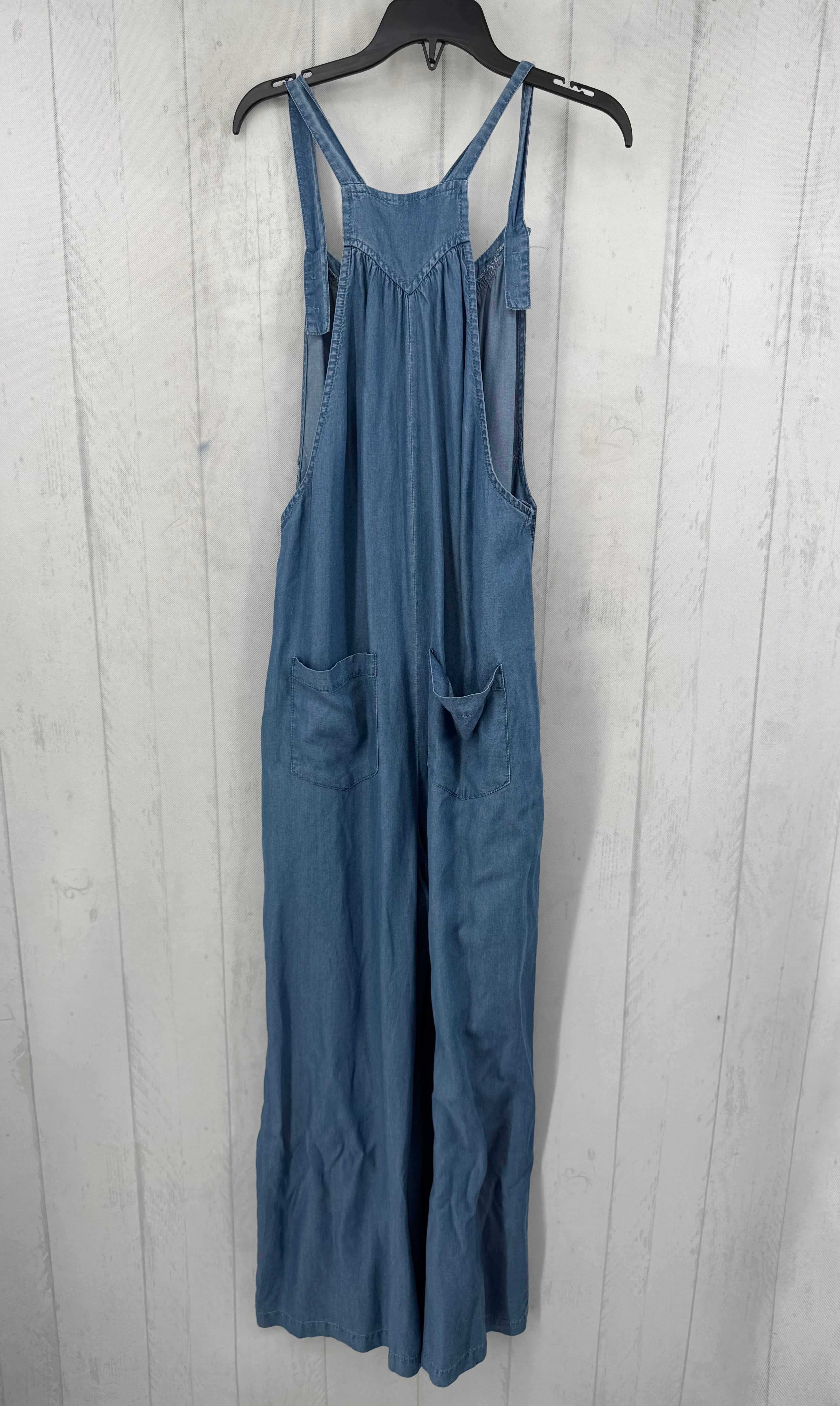 R68 M chambray overalls