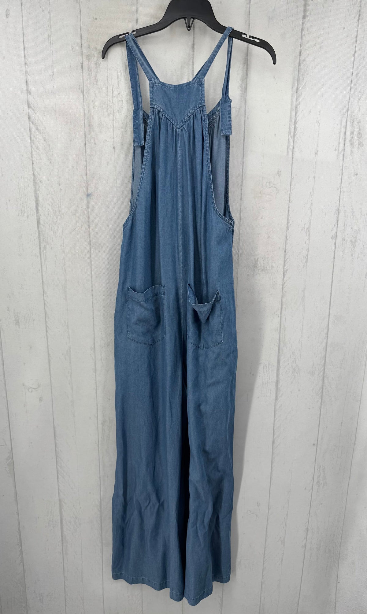 R68 M chambray overalls