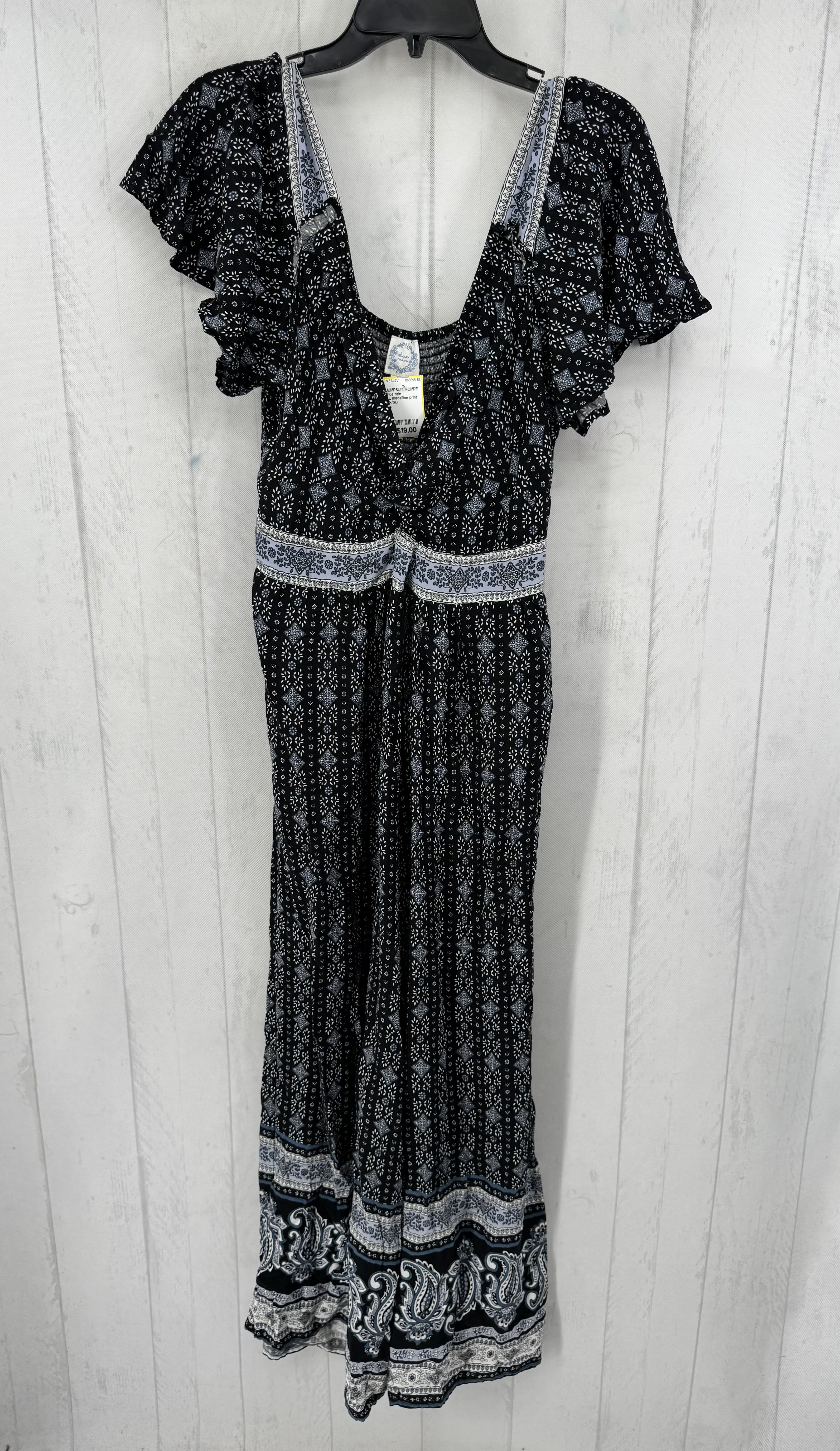 XL medallion print s/s v-neck jumpsuit