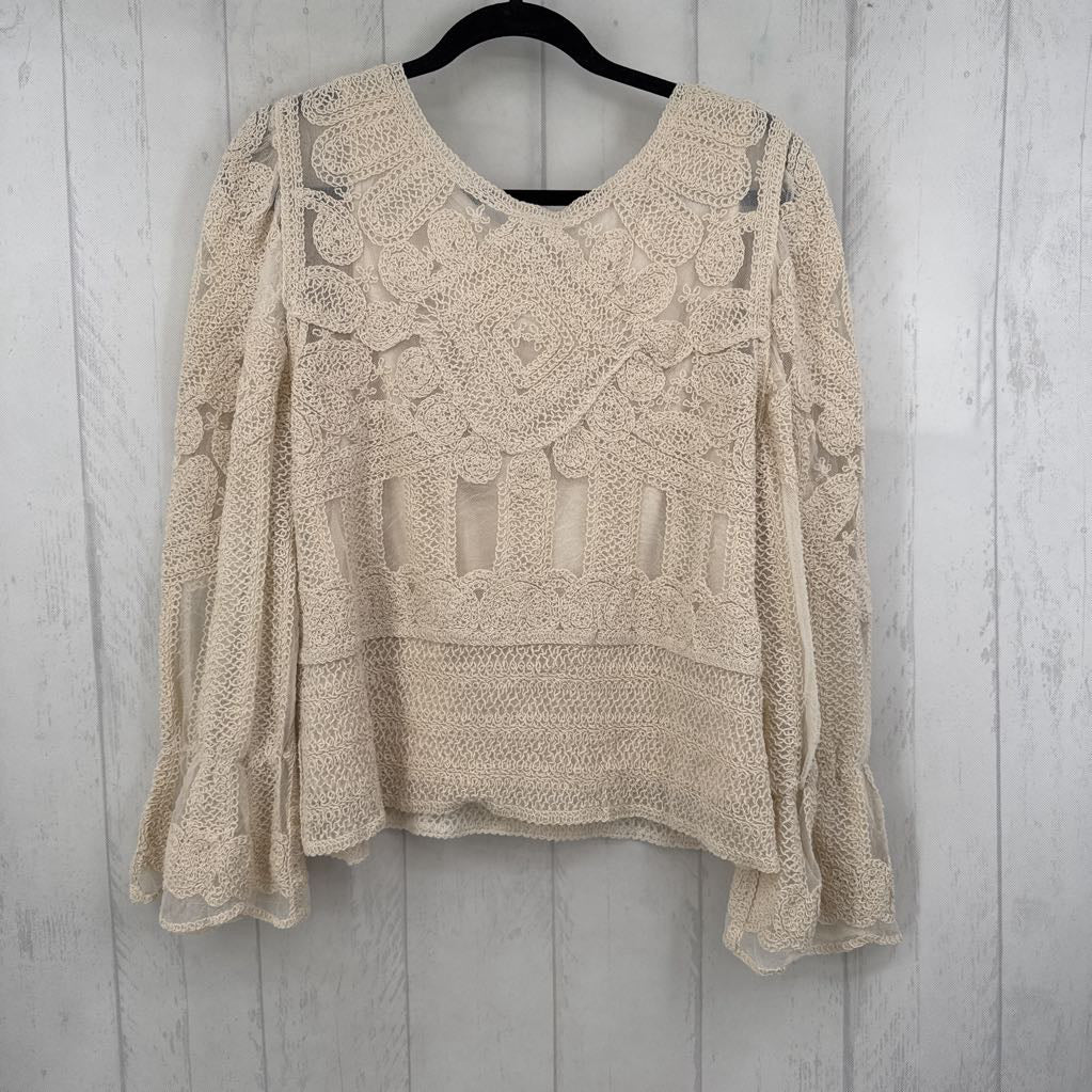 L embroidered l/s top