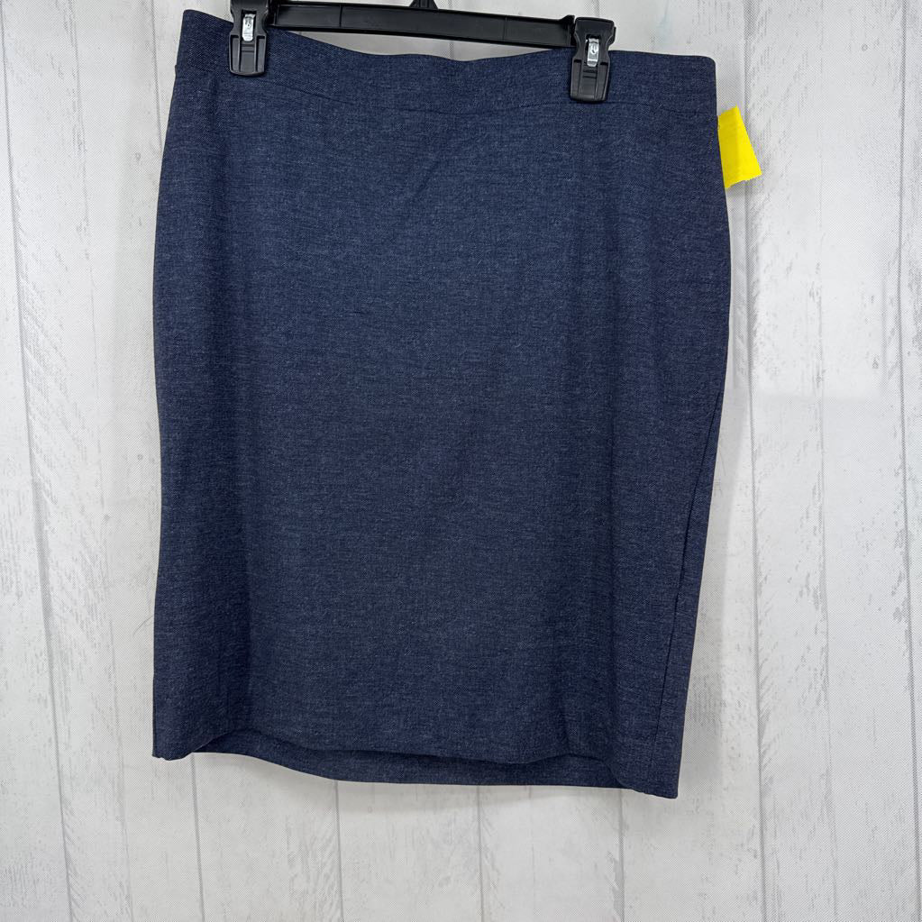 L pull-on skirt