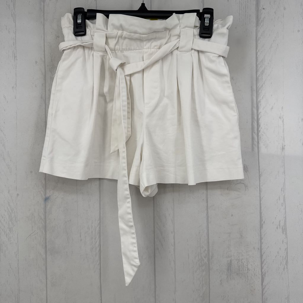 M belted shorts