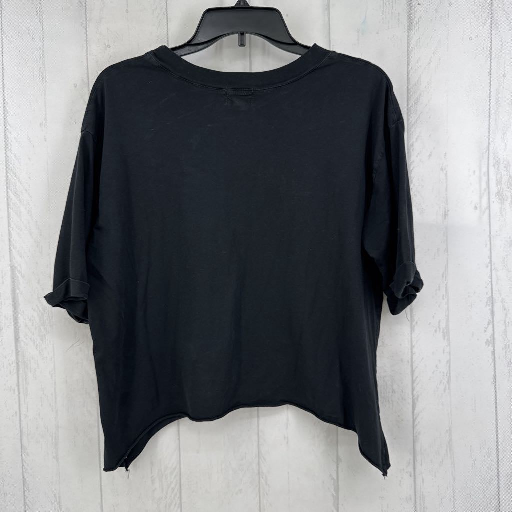 S graphic asymetrical hem s/s tee