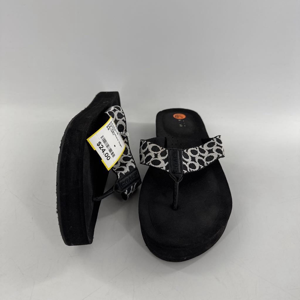 9.5 signature logo flip-flops