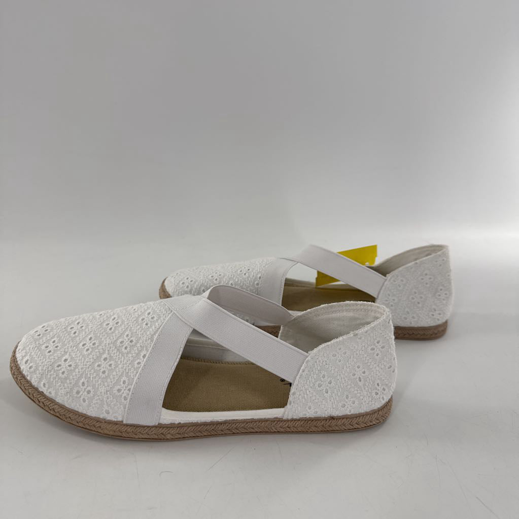 9 eyelet slip-ons