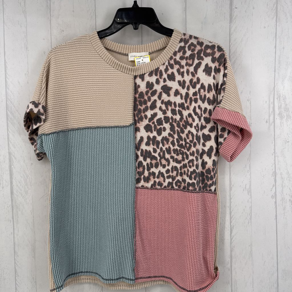 M textured colorblock s/s top