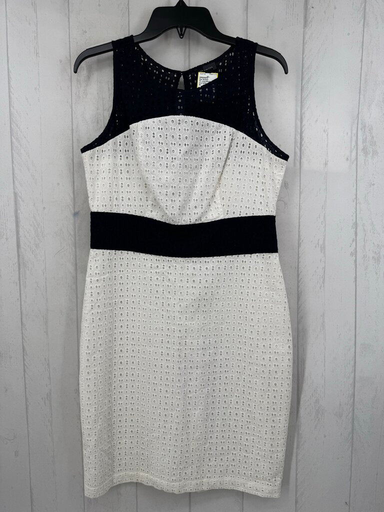 10 colorblock eyelet slvls dress