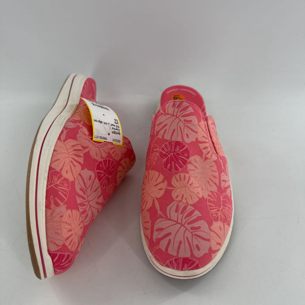 8.5 leaf print slip-on mules