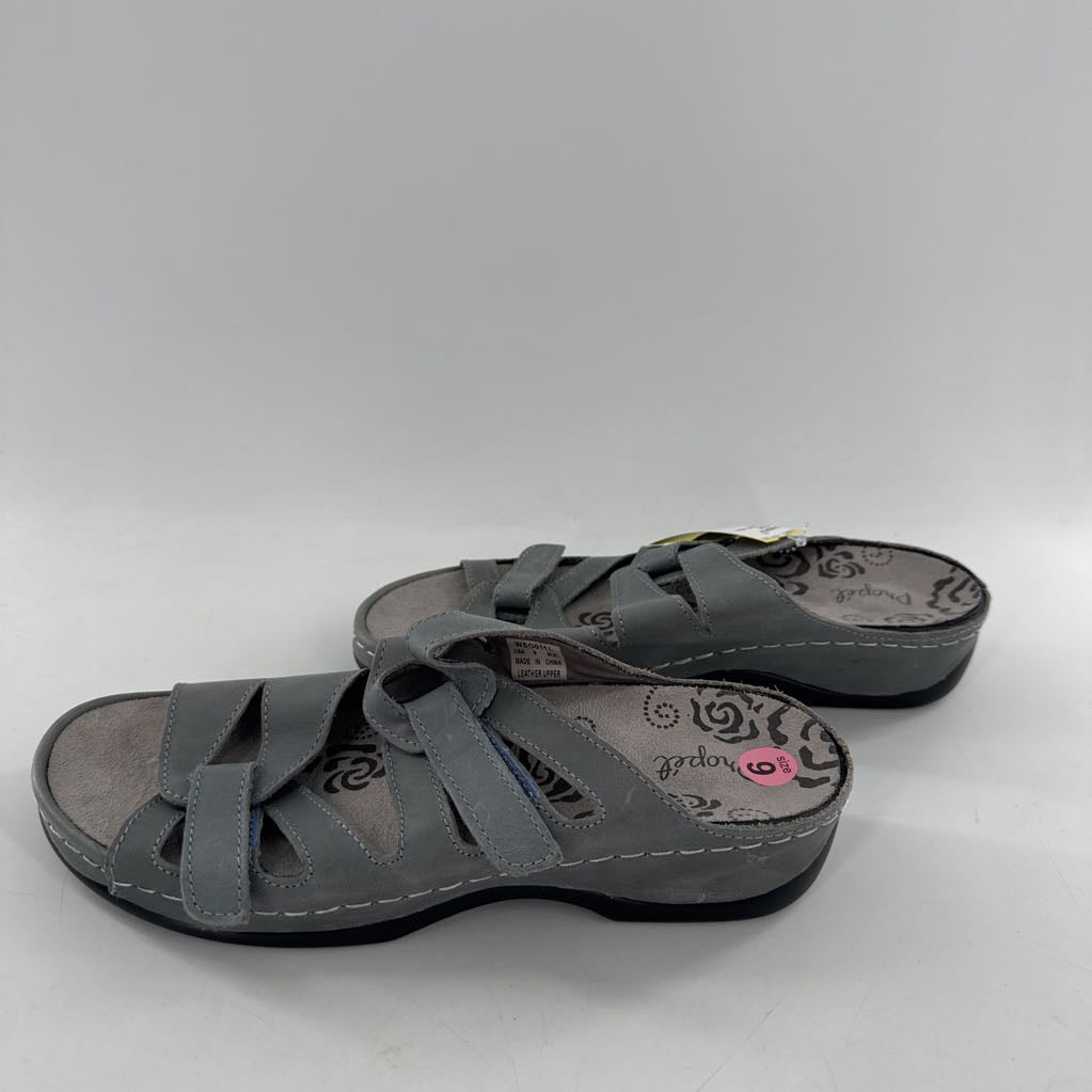 9 leather velcro strap sandal