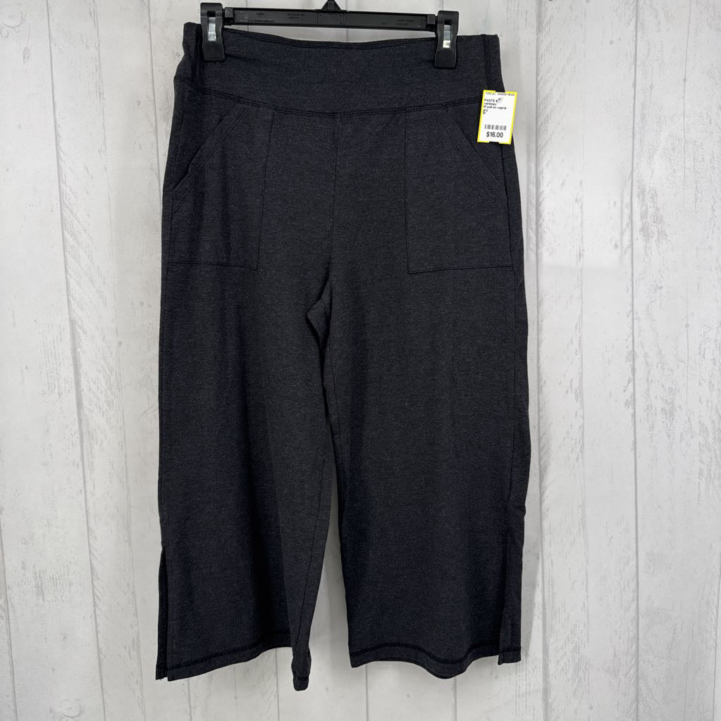 M pull-on capris