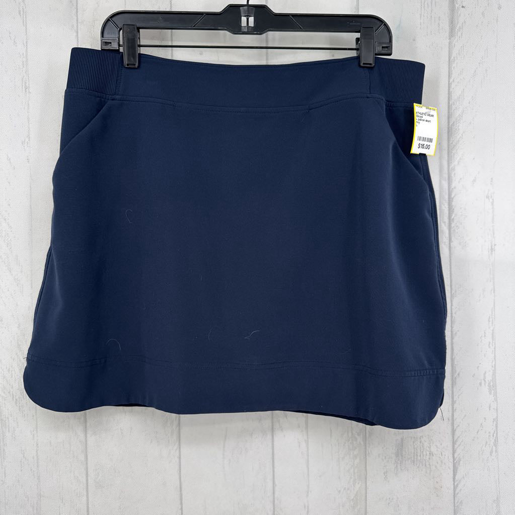 L pull-on skort
