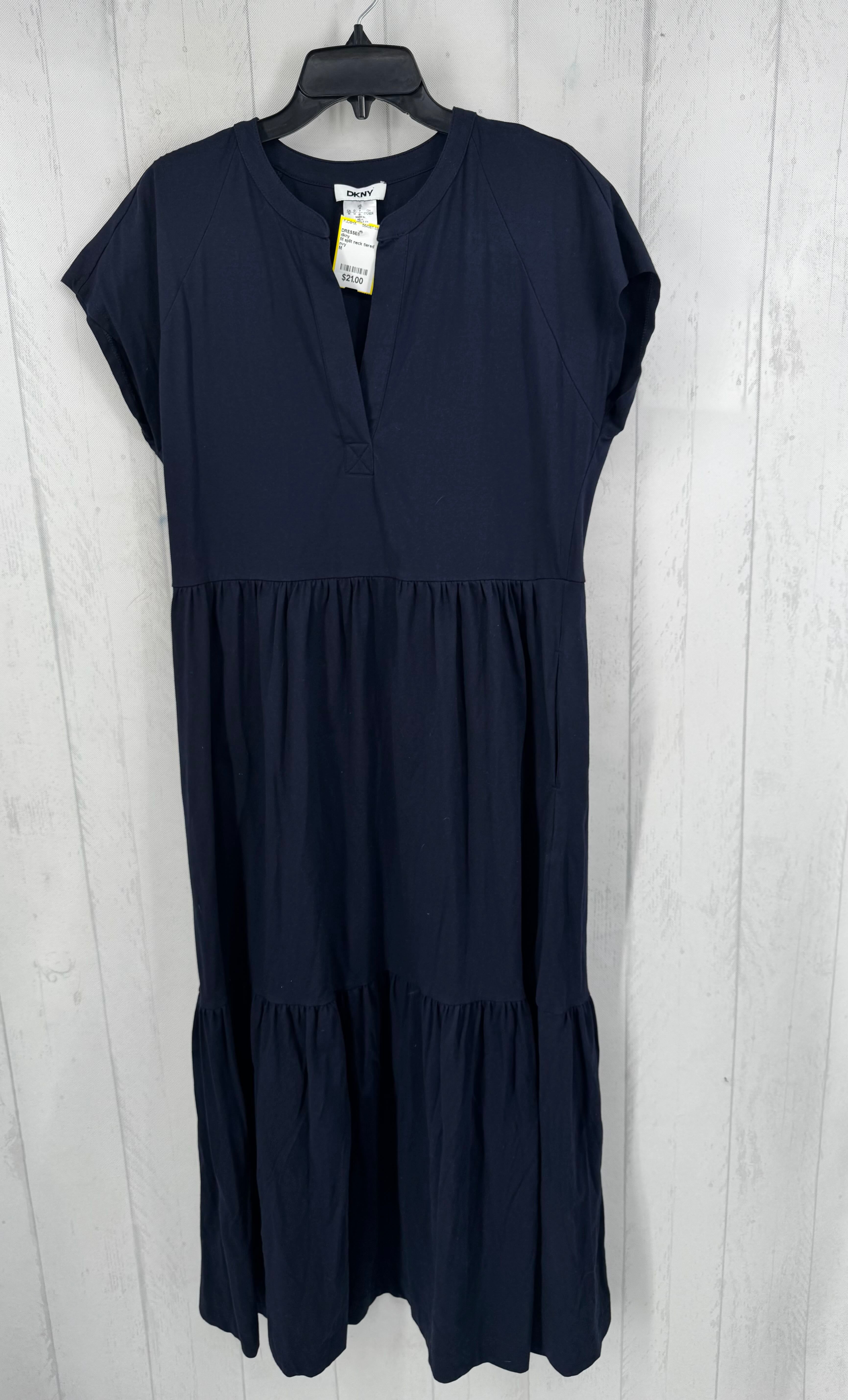 M split neck tiered s/s dress
