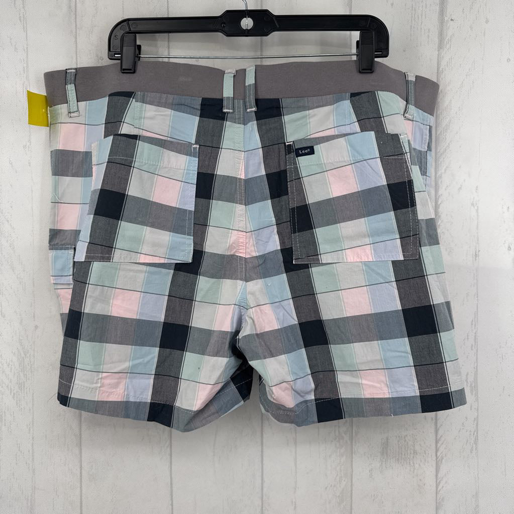 20 checkered bermuda shorts