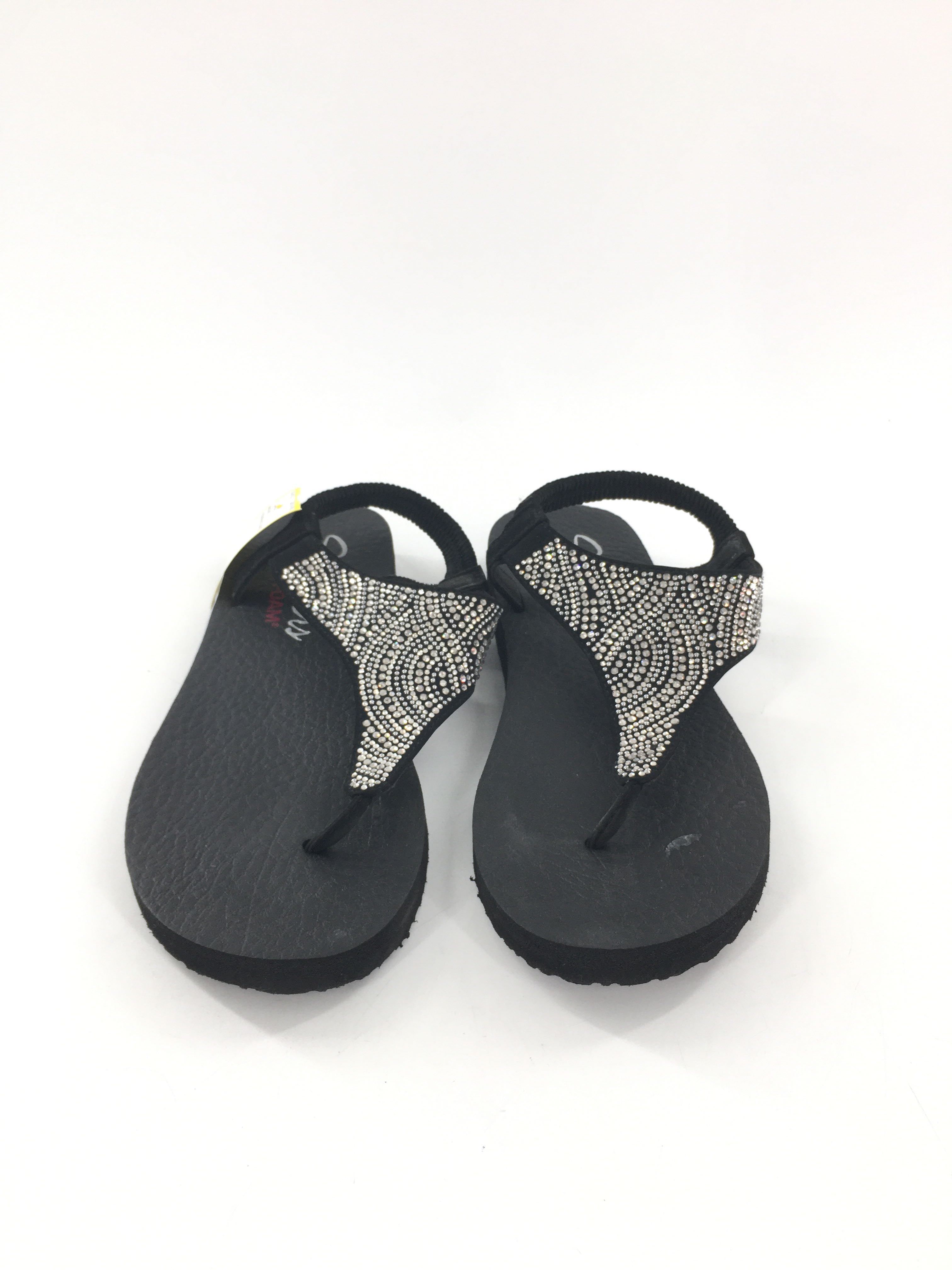 8 embelished thong sandal