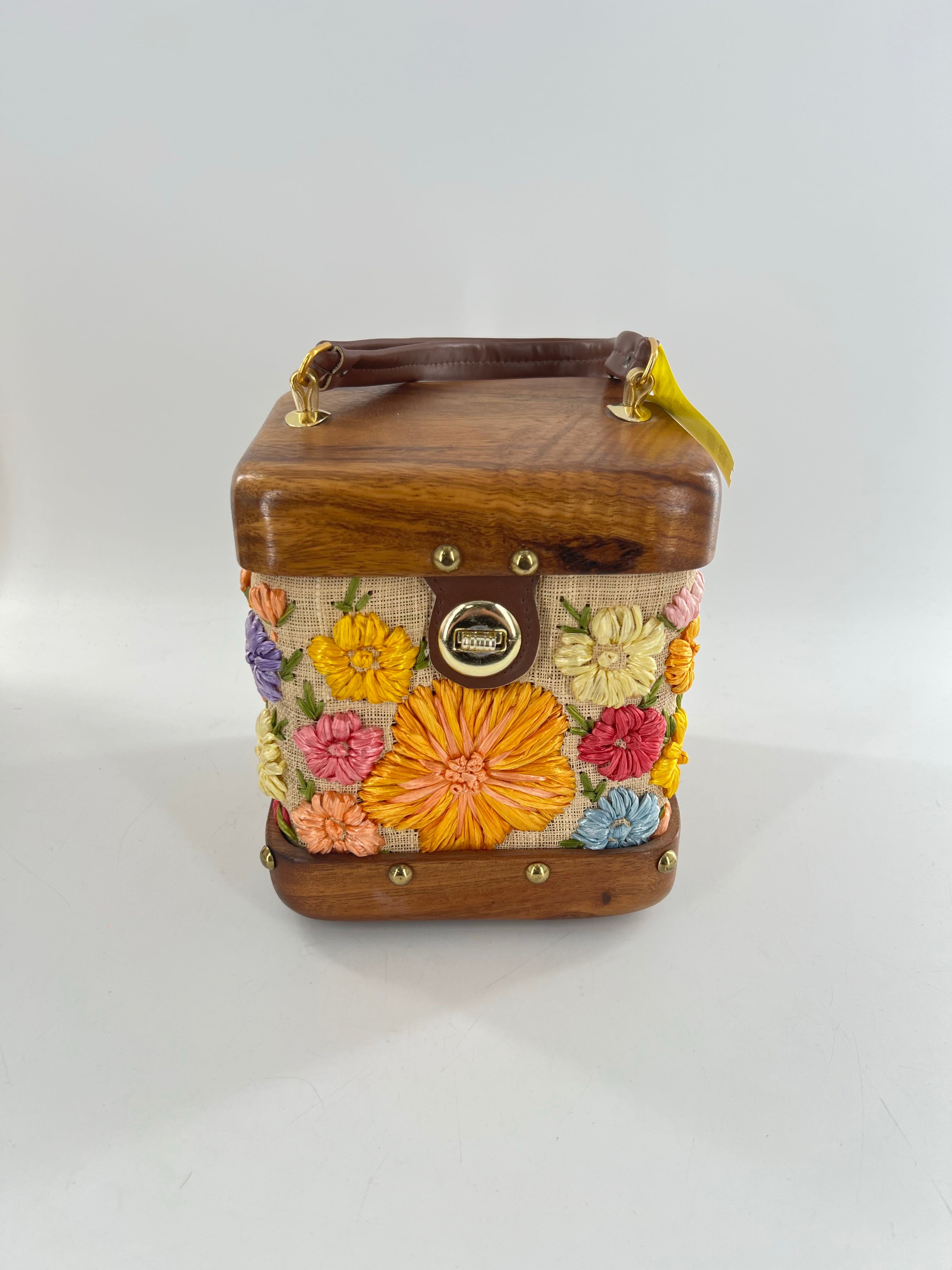 wood floral straw purse