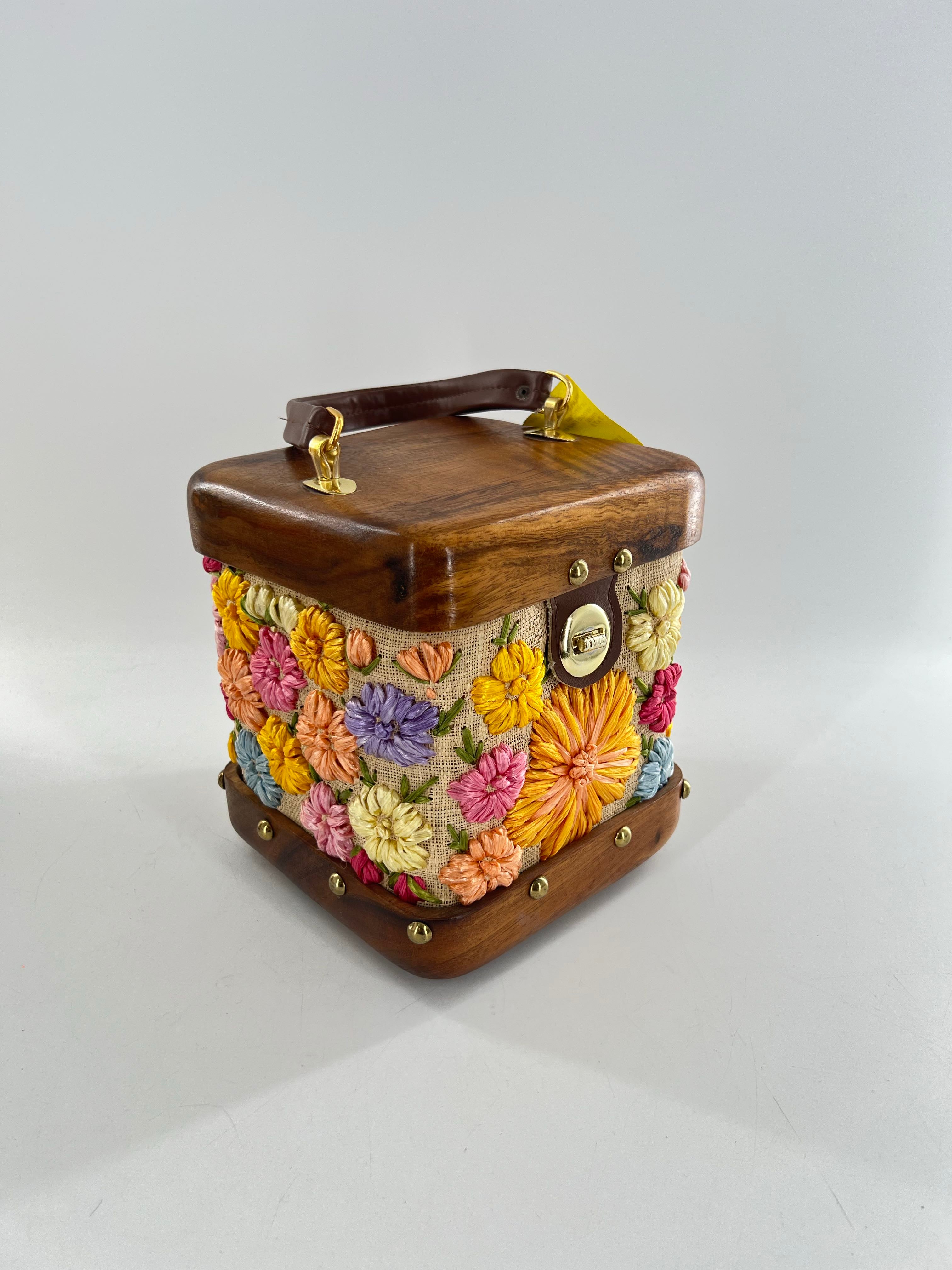 wood floral straw purse