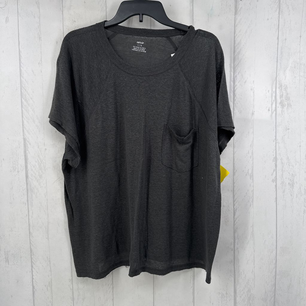 L s/s scoop neck pocket top