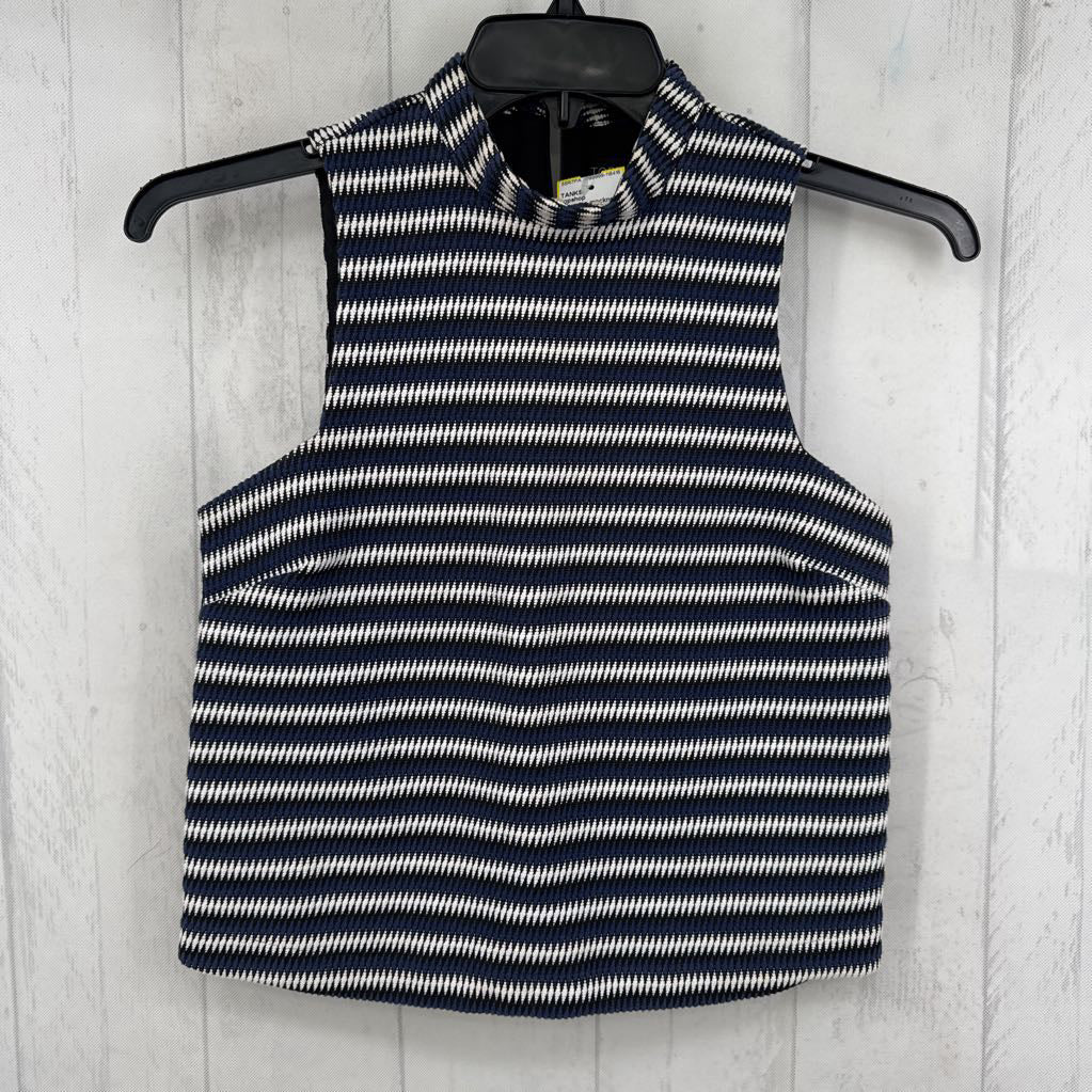 2 woven mockneck tank