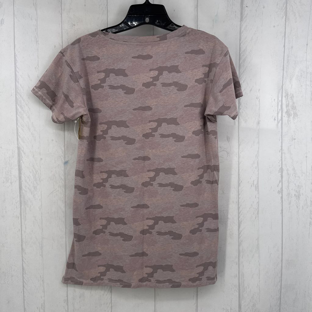 XS s/s camo v-neck top