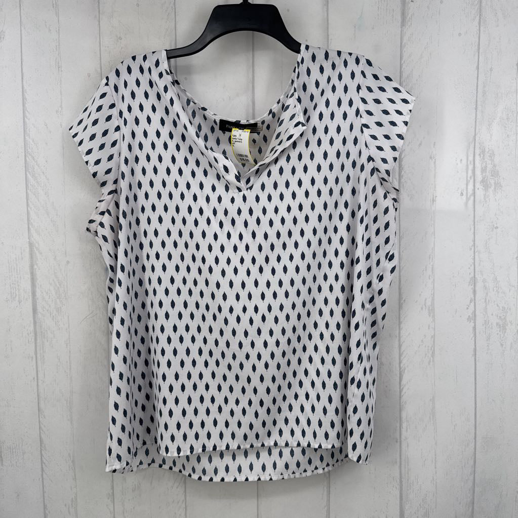 XL geometric diamond print v-neck top