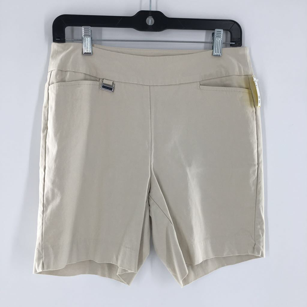 8 pull-on shorts