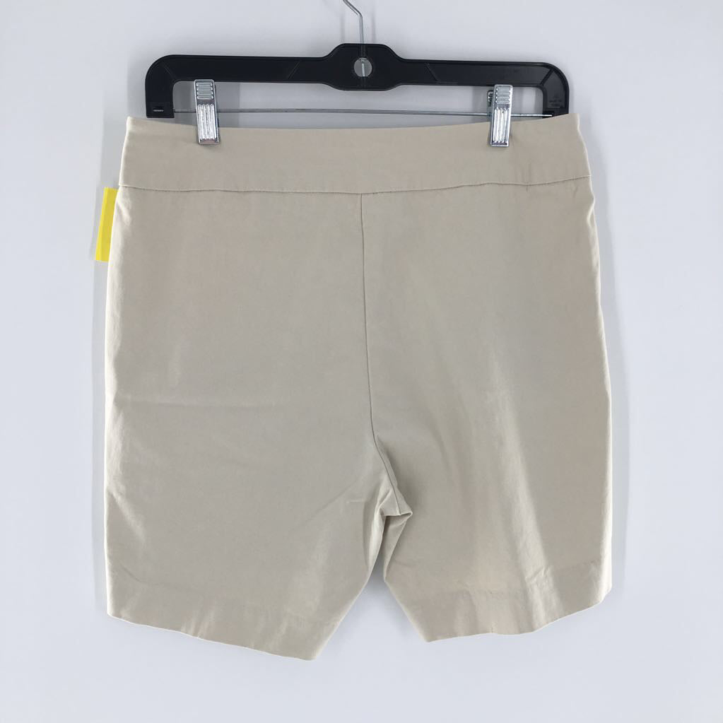 8 pull-on shorts