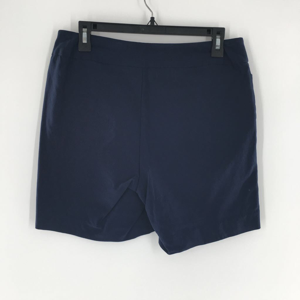 10 pull-on shorts
