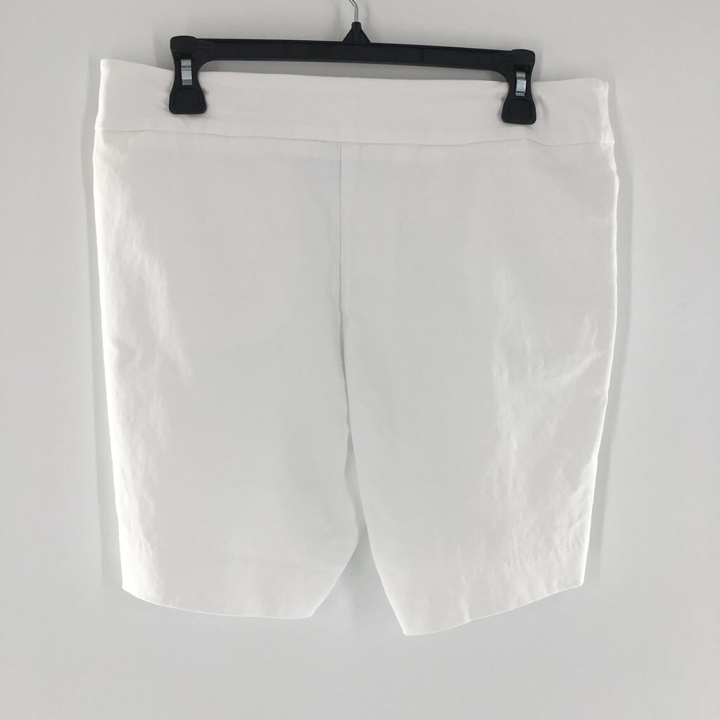 10 pull-on shorts