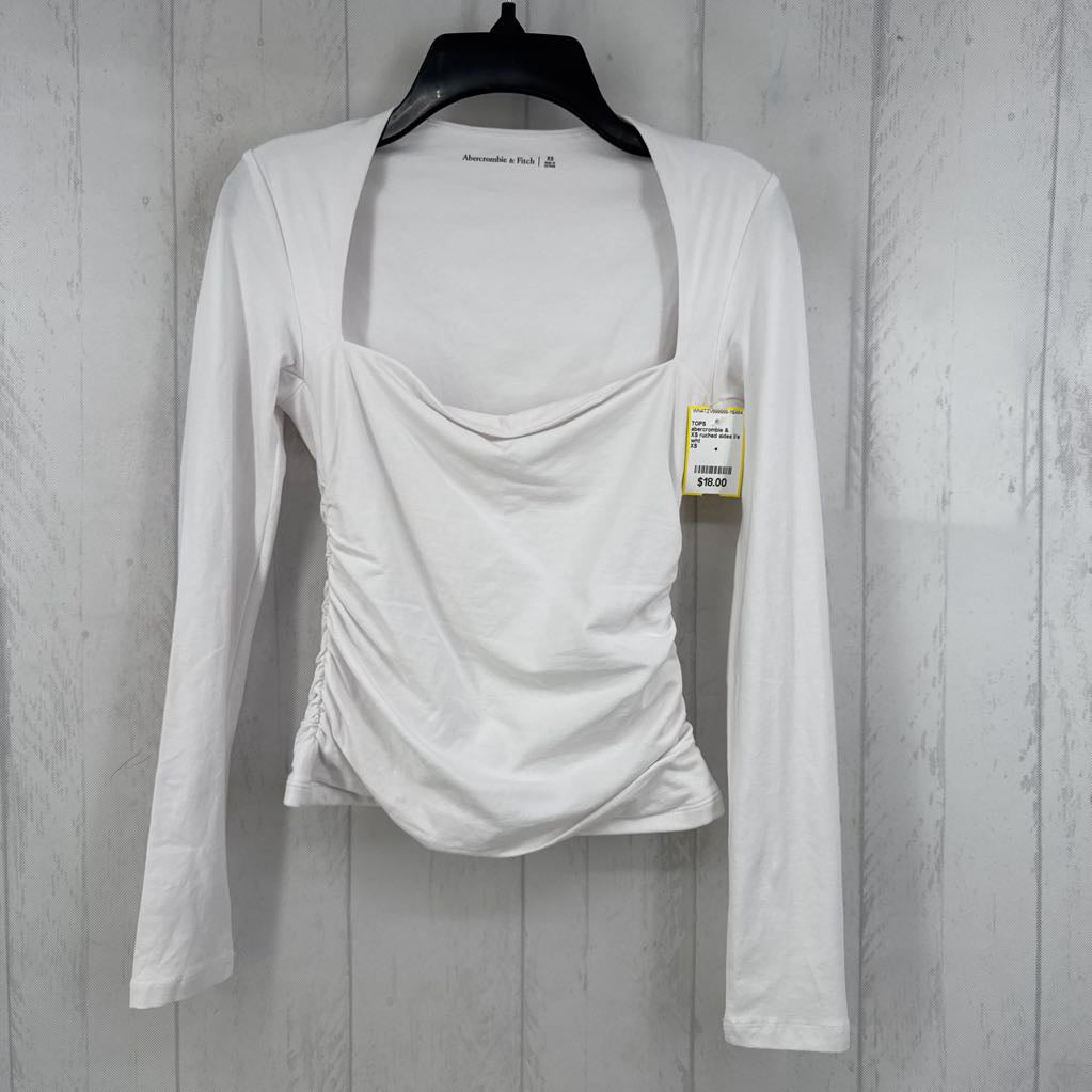 XS ruched sides l/s top