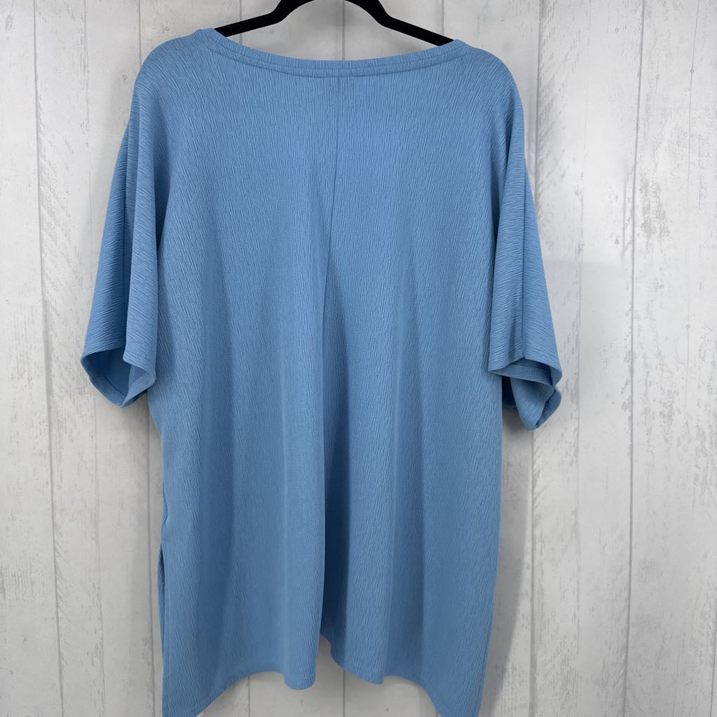 3X textured v-neck s/s top