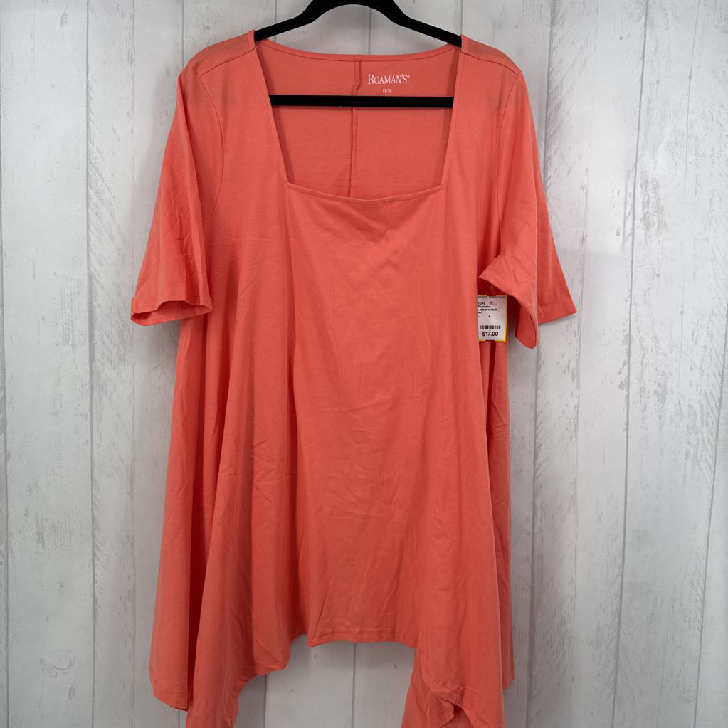 L square neck asymetrical hem s/s tee
