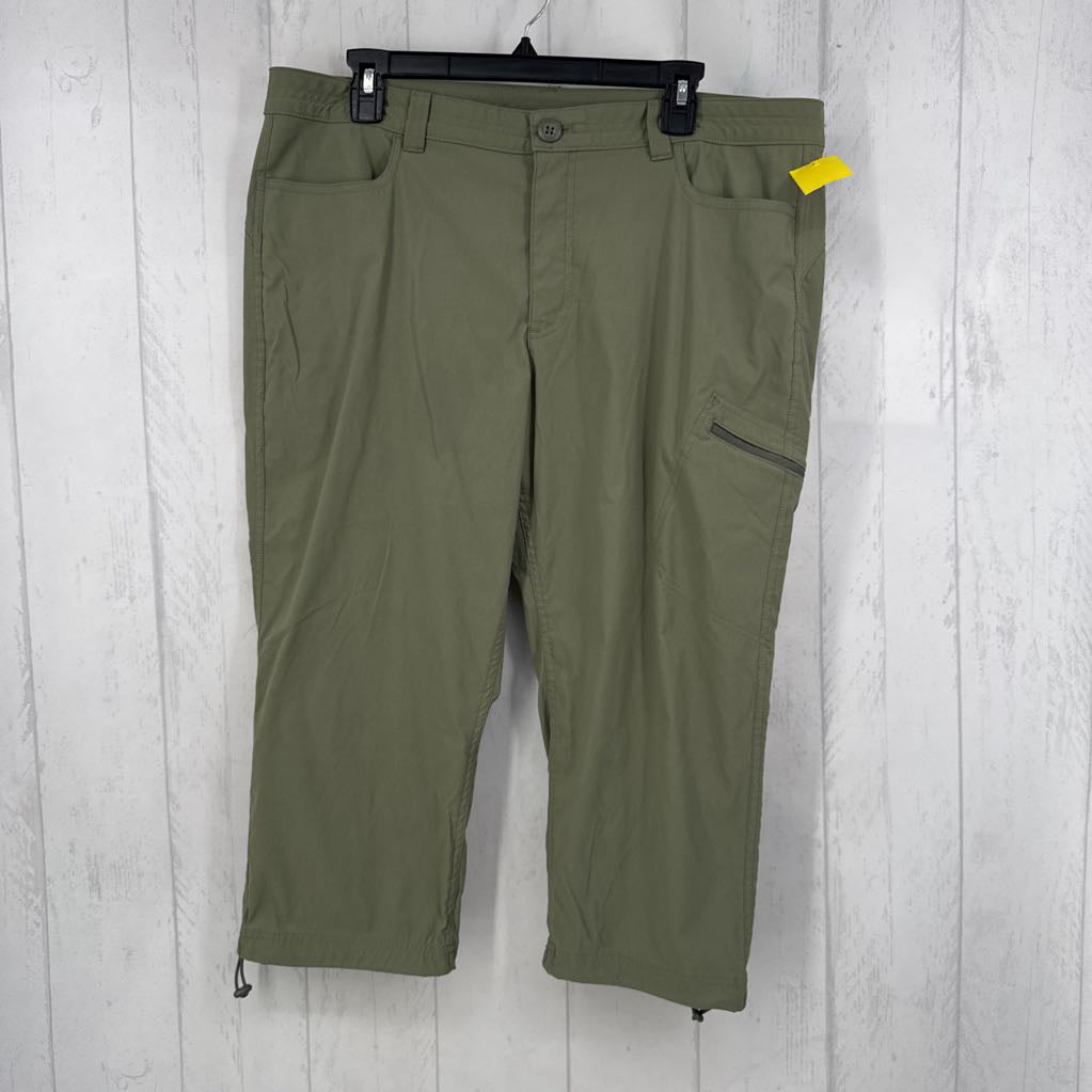 16 utility capris