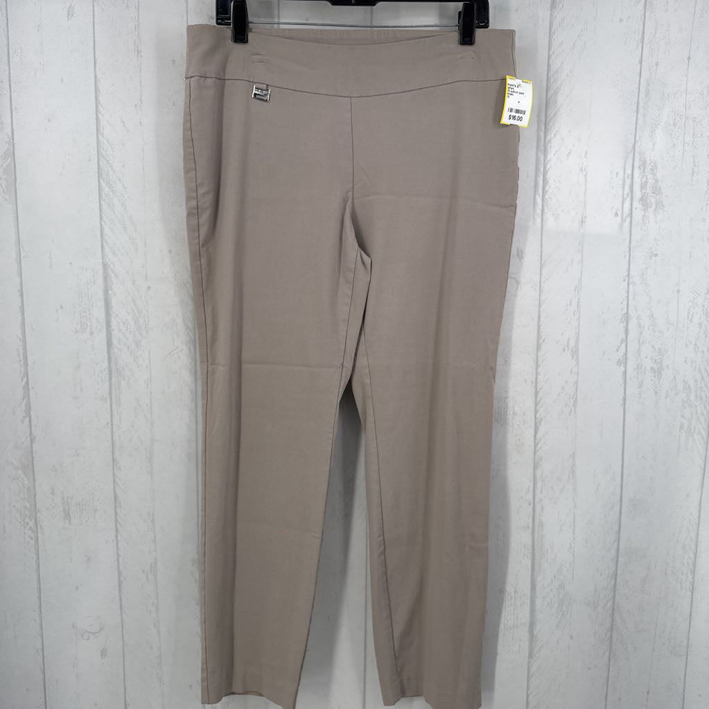 12 pull-on pant