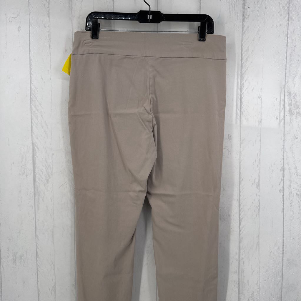 12 pull-on pant