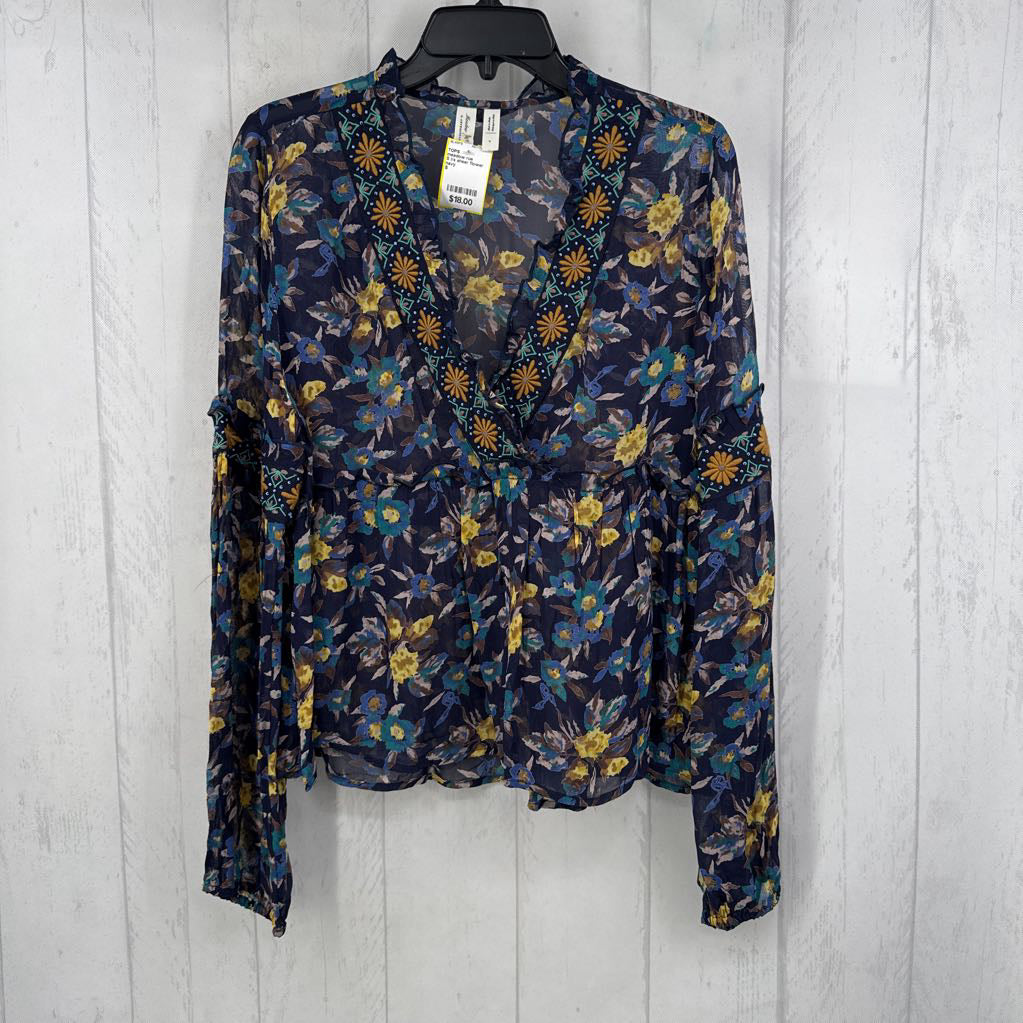 S l/s sheer flower print embroidered v-neck top