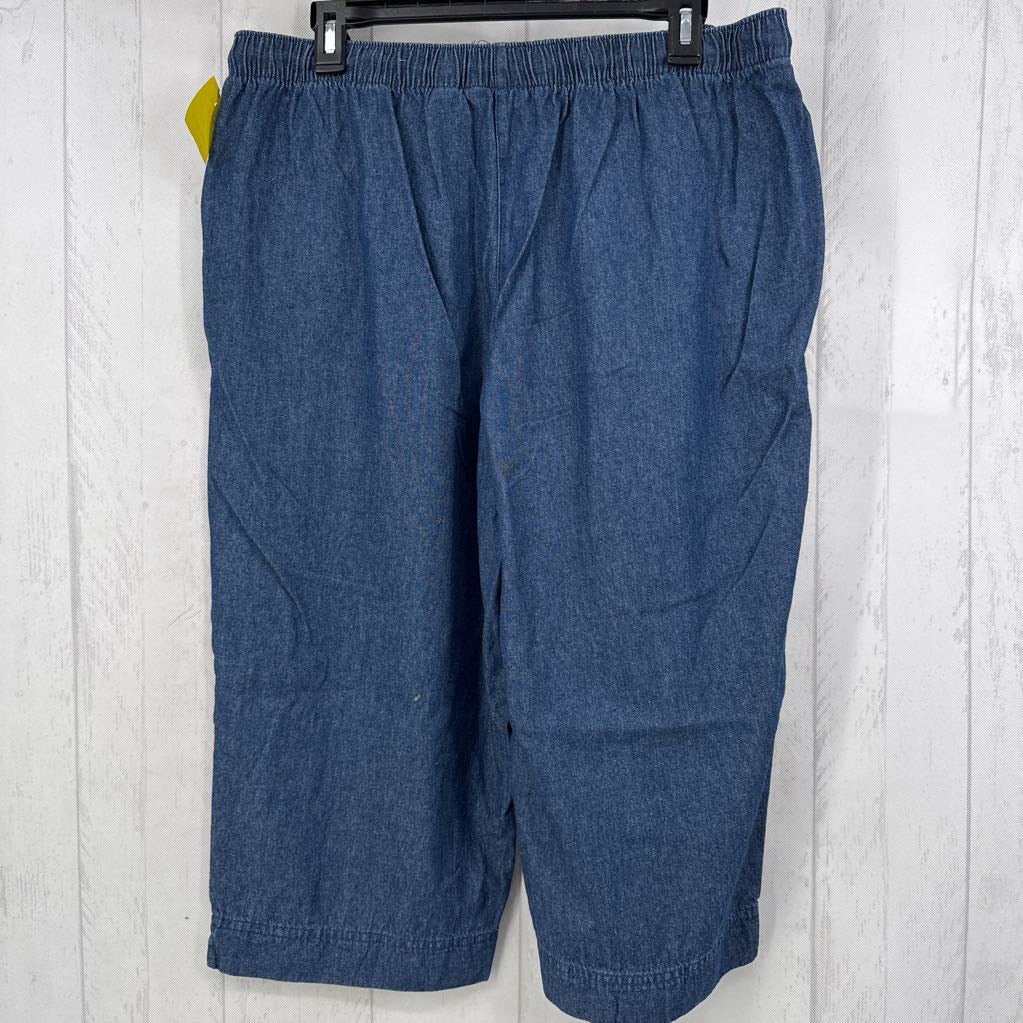 XL denim pull-on capris